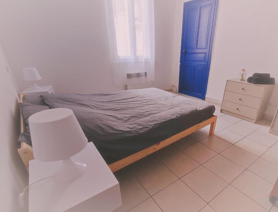 Appartement Cosy En Centre Centre-Ville . . . นีมส์ ภายนอก รูปภาพ