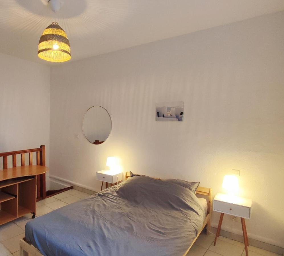 Appartement Cosy En Centre Centre-Ville . . . นีมส์ ภายนอก รูปภาพ
