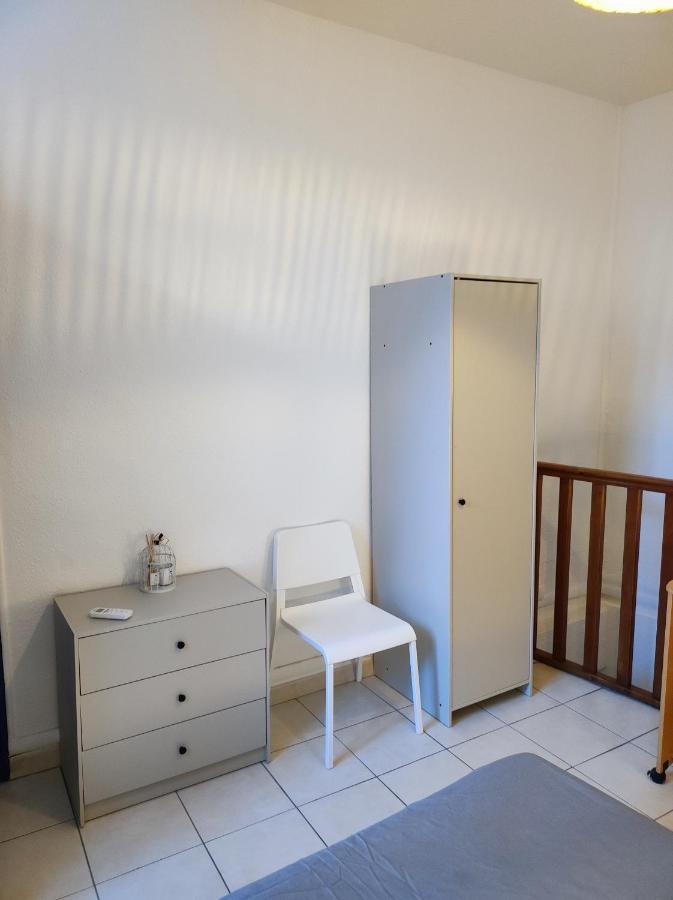 Appartement Cosy En Centre Centre-Ville . . . นีมส์ ภายนอก รูปภาพ