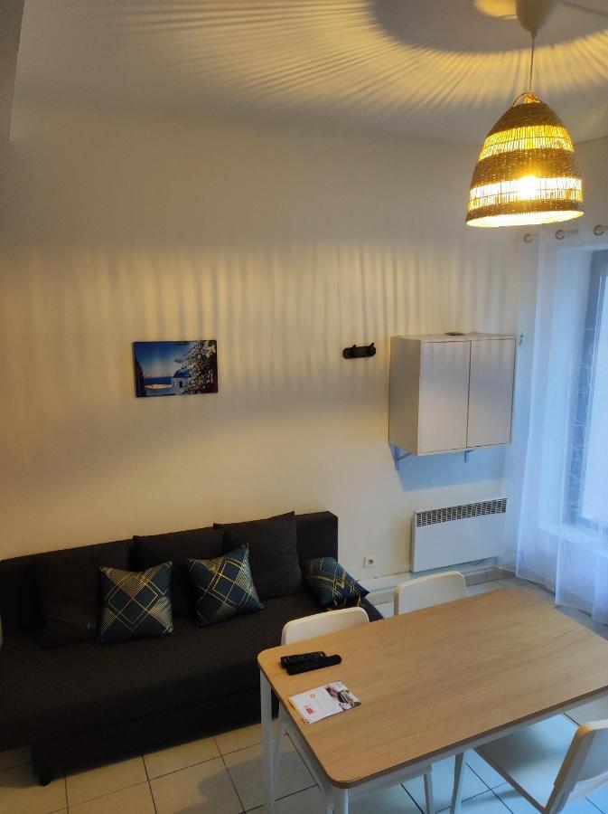 Appartement Cosy En Centre Centre-Ville . . . นีมส์ ภายนอก รูปภาพ